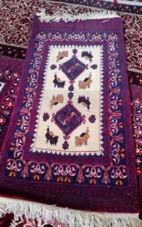 گبه دست بافت نقش گل مرغی