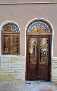 درب چوبی قدیمی