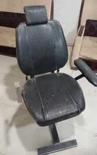 دو عدد صندلی آرایشگری