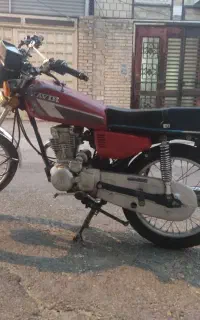 پرواز 125