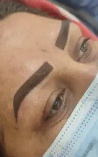 سایه ابرو فقط با یک میلیون