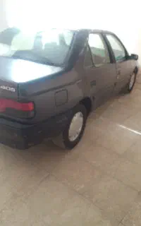 پژو 2000
