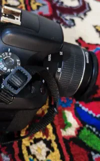 دوربین کنن D2000