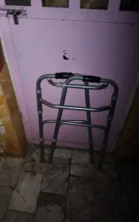 واکر آگهی با دقت خوانده شود