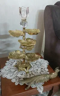 هفت سین و طاووس (برنجی)