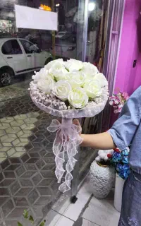نیاز به همکار خانم جهت همکاری در گل فروشی