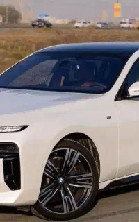 BMW735i فول ترین نسخه با ماساژ عقب