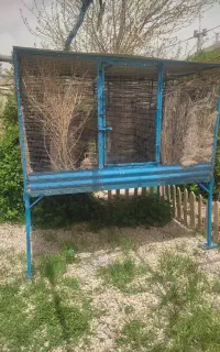قفس اهنی بزرگ