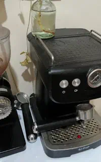 دستگاه اسپرسو لواک و اسیاب نوا