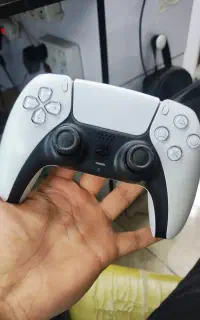 دسته PS5 اورجینال در حد