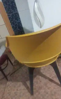 صندلی خر دای در  حد نو  از جنس پلاستیک