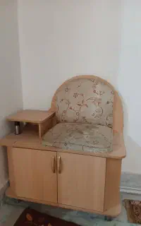 میز تلفن کمد دار