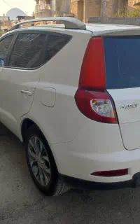 جیلی شاسی بلند امگراند x7تمیز 2014