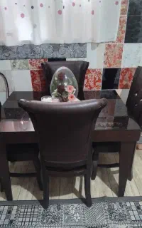 میز ناهارخوری فروشی