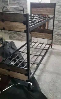 تختخواب دو طبقه فلزی در حد نو