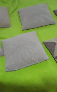 کوسن روی مبل