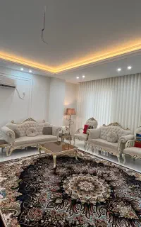 مبلمان ۷ نفره به همراه میز وسط و عسلی در حد نو