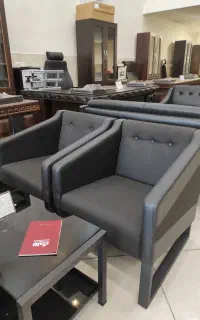 مدل و فروشنده