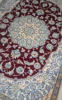 فرش دستبافت ۶متری زمینه لاکی ۹لا نایین