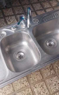 سینگ ظرف شویی با شیر
