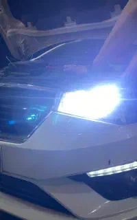 نصب هدلایت (لامپ پُر نور)