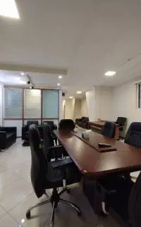 اجاره واحد ۱۳۵ متری اداری/فول/بلوار اصلی