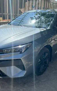 کی ام سی J7 مدل 1403 تمیز