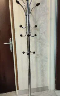 چوب لباسی ایستاده
