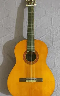 گیتار یاماها-C40