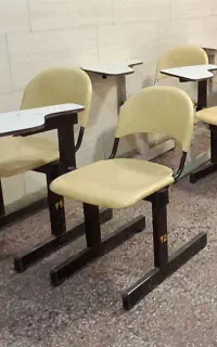 صندلی مدرسه آزمونی