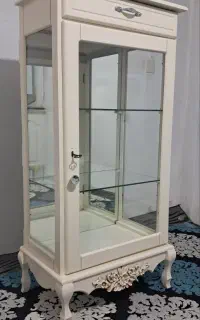 بوفه سه طبقه