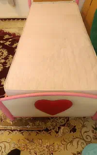 تخت خواب فلزی