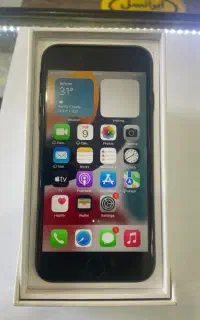 ایفون ۷ مشکی ۱۲۸ گیگ LLA