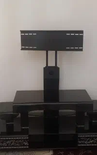 میز تلویزیون در حد نو