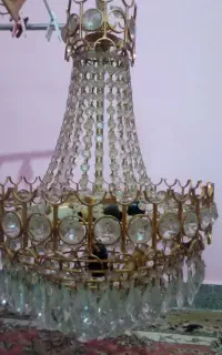 لوستر قدیمی با روکش آب طلا