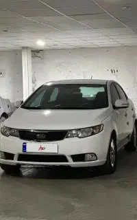 کیا سراتو وارداتی ۲۰۱۵