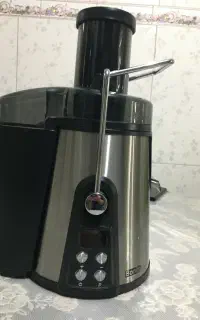 آبمیوه گیری کاملا نو