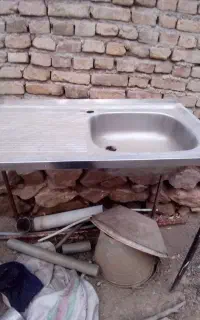 سینک ظرفشویی تک لگن سالم باپایه ی آهنی مناسب مغازه