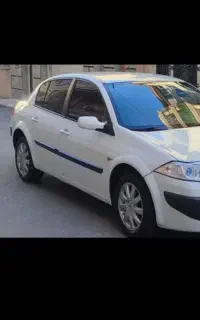 مگان ۲۰۰۰ اتومات