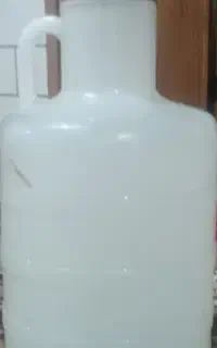 دبه خیارشور تعدادی به فروش می‌رسد دونه 50