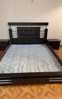 تخت ومیزآرایش وتشک طبی