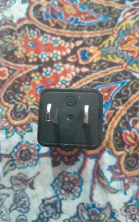 آدابتور مشکی