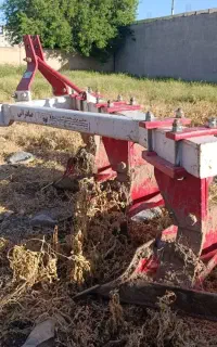 گاوآهن یا گاو آهن تراکتور