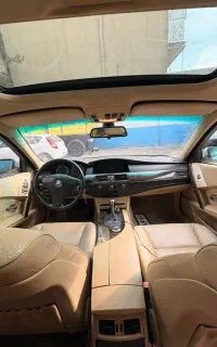 بی ام و 525i