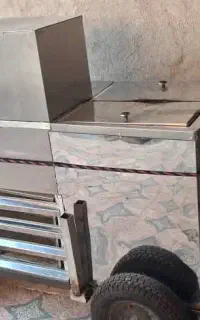 دستگاه یخ در بهشت فالوده دو قلو