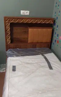 دوعددتخت نوجوان سالم