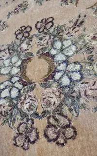رومیزی منجوق دوزی شده
