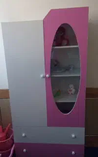 تخت وکمدکودک