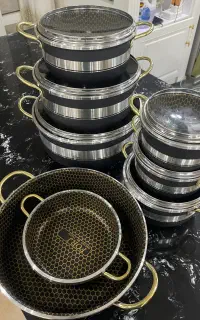 قابلمه کف زنبوری