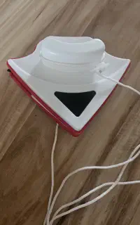 شیشه پاک کن مغناطیسی